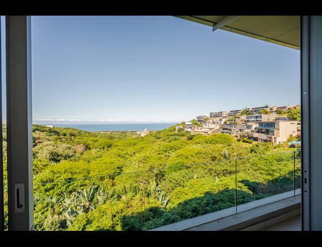 4 BEDROOM TOWNHOUSE FOR SALE IN LA LUCIA RIDGE